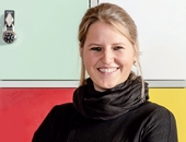 Portrait von Alina Kirsch. Sie ist Lehrerin für Deutsch, Geschichte und Ethik an der Realschule im baden-württembergischen Seelbach.